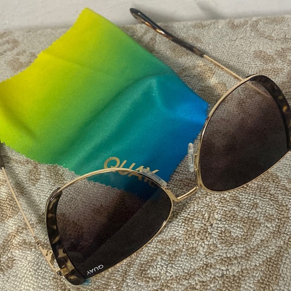 Coach Katelyn Gold/tan/dark brown shoes 9.5 M+🕶Quay Gradient Glow-up w case - Picture 17 of 17